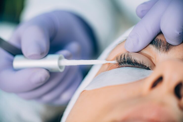 Lash Lifting Wien: Perfekt geschwungene Wimpern ohne Mascara