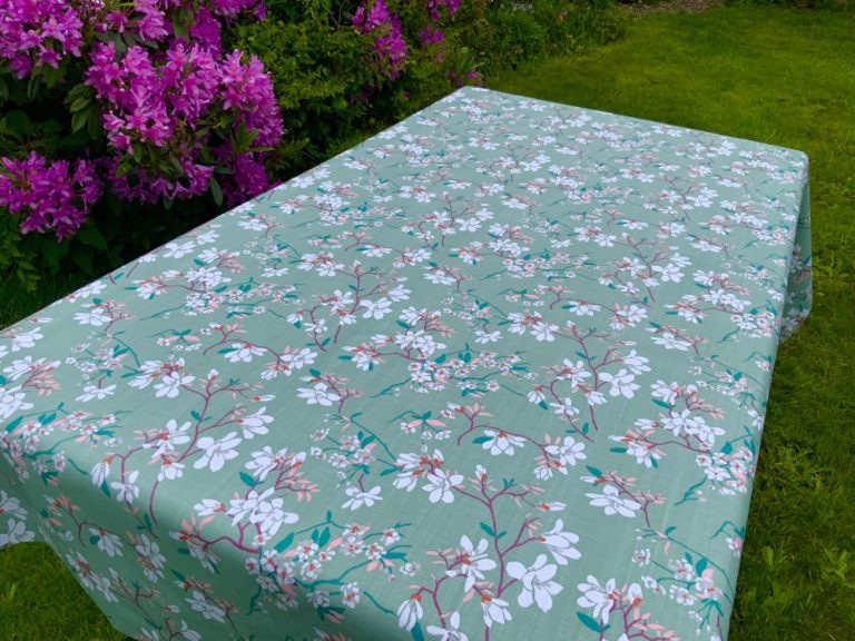 Jacquard Tischdecke vs. Wachstuch: Die wichtigsten Unterschiede